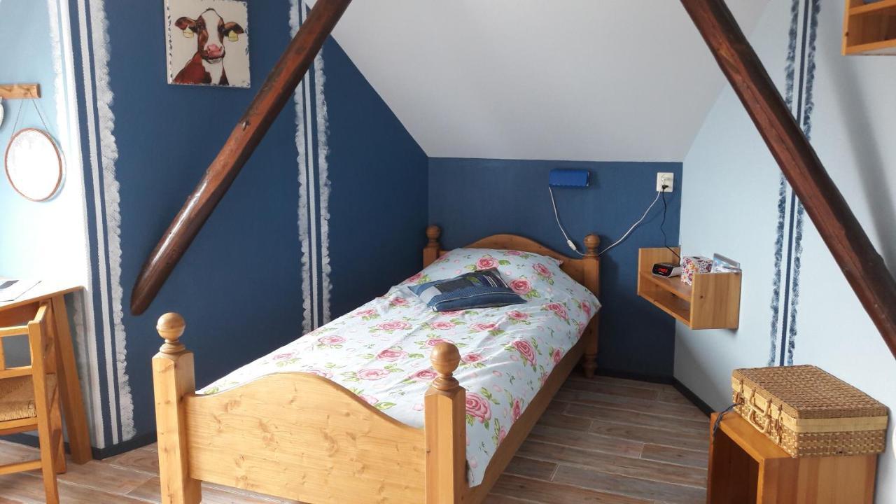 Bed & Breakfast “ Gastvrij Onthaal “ Een-West Eksteriør billede