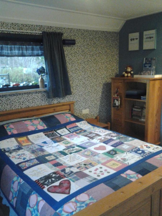 Bed & Breakfast “ Gastvrij Onthaal “ Een-West Eksteriør billede