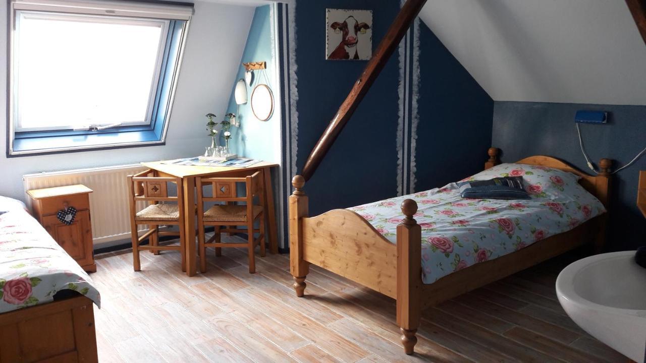 Bed & Breakfast “ Gastvrij Onthaal “ Een-West Eksteriør billede