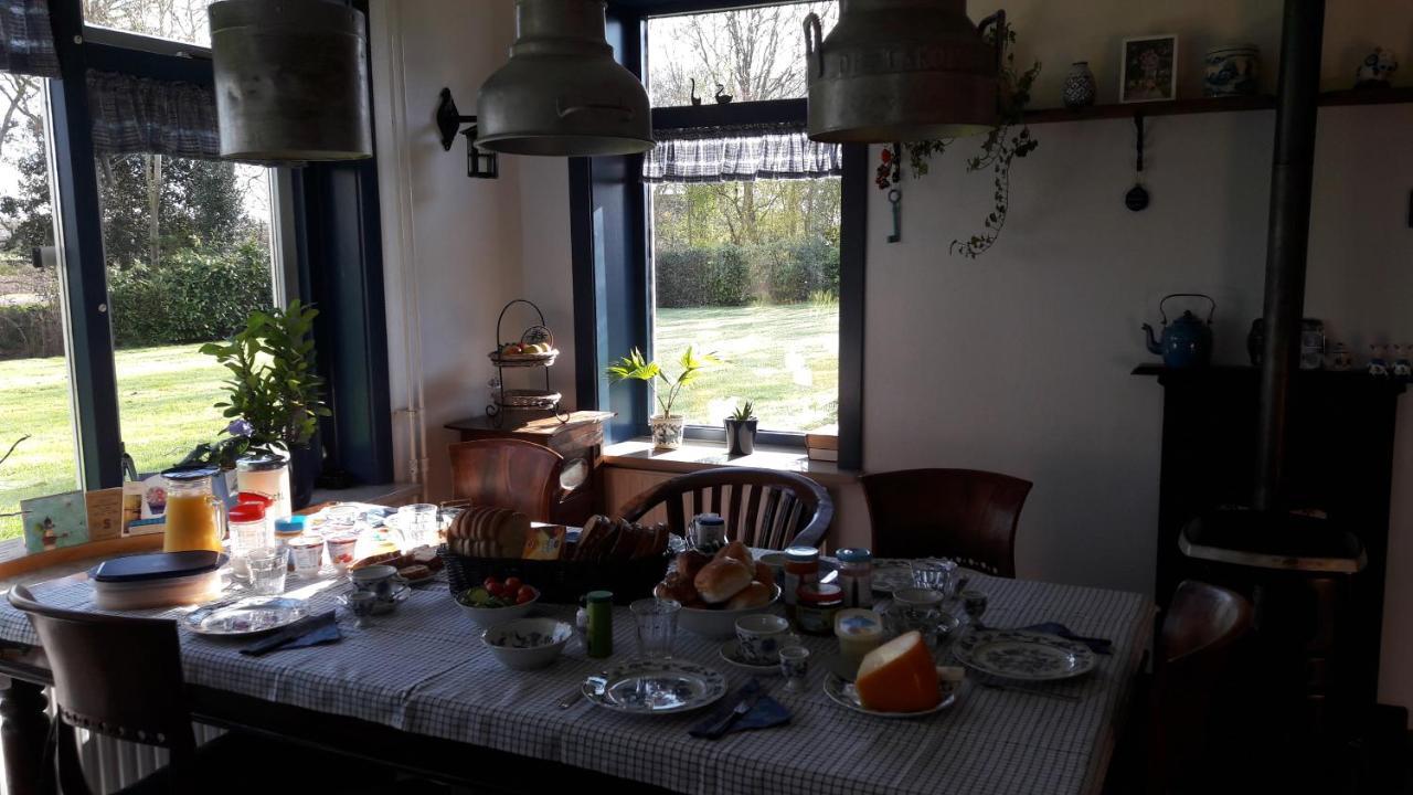 Bed & Breakfast “ Gastvrij Onthaal “ Een-West Eksteriør billede